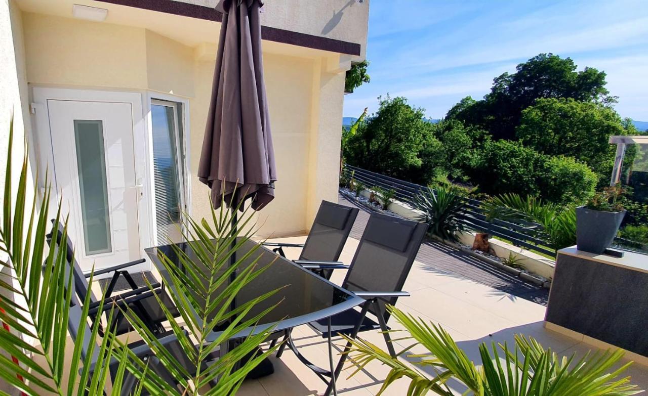 Penthouse Jacuzzi & Pool Apartmants Opatija Zewnętrze zdjęcie
