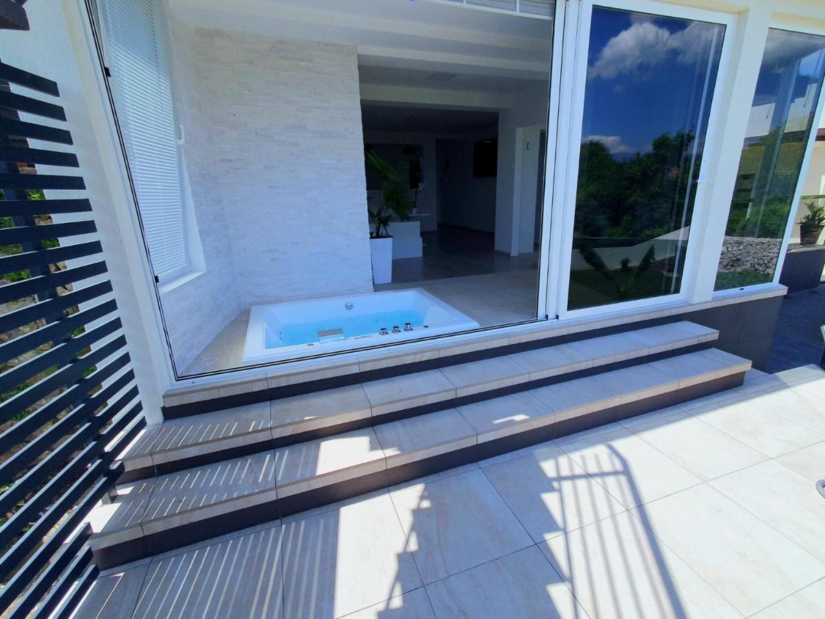 Penthouse Jacuzzi & Pool Apartmants Opatija Zewnętrze zdjęcie