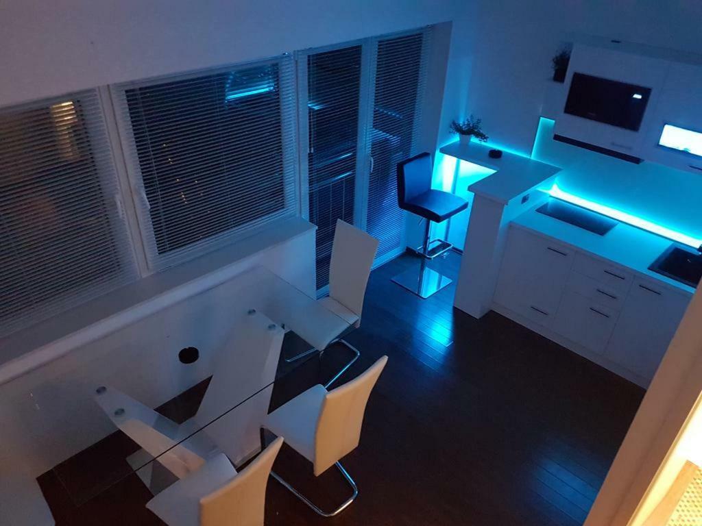 Penthouse Jacuzzi & Pool Apartmants Opatija Zewnętrze zdjęcie